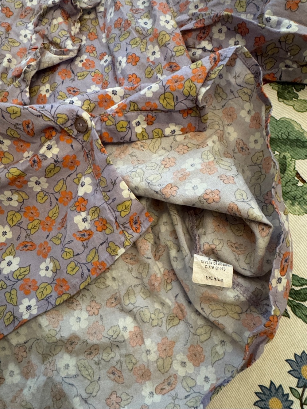 Karli Lavender Vines Blouse - Picture 9 of 9